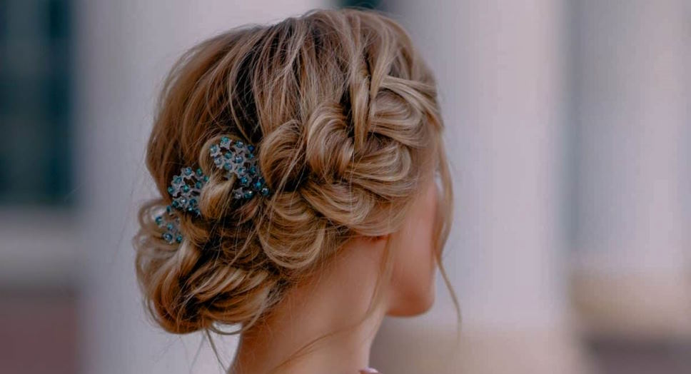 Getting down with wedding updos | Percy Handmade